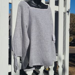 NWT Liz Claiborne Striped Convertible Top